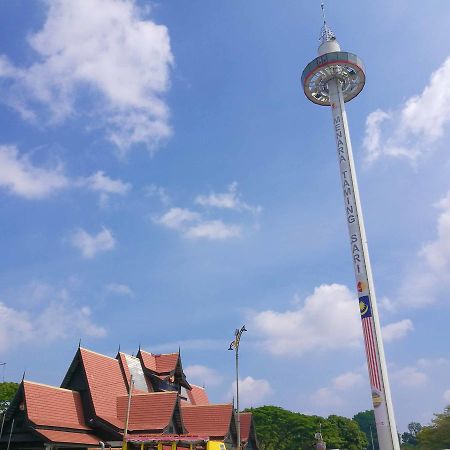 Branded Hotel Malacca Exterior photo